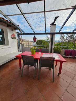 Terrazza 14, Elefsina
